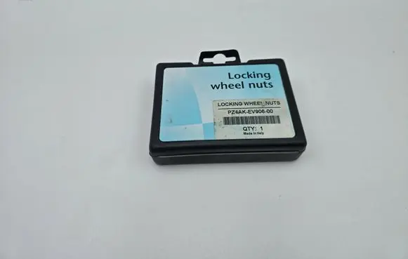 Lexus RX 450H Anti-theft wheel nuts and lock PZ4AKEV90600