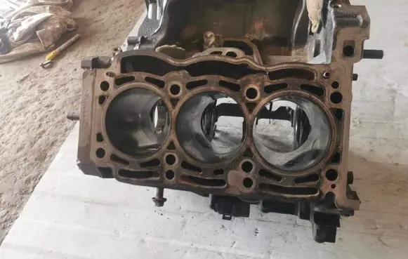 Audi A6 S6 C7 4G Engine block CRC