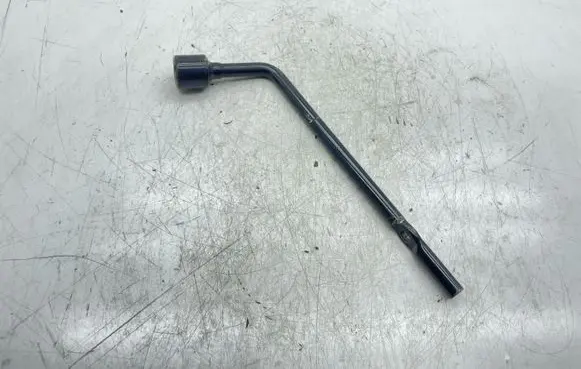 KIA Sportage Wheel nut wrench