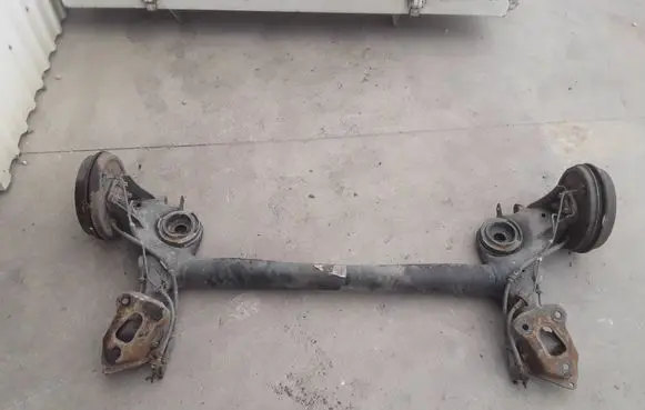 Opel Corsa D Rear axle beam 