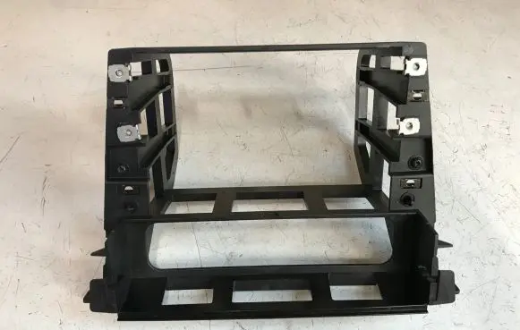 BMW 3 E90 E91 Radio/GPS head unit trim 7120414