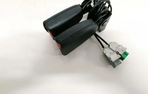 Volvo S40 Middle seatbelt buckle (rear) 