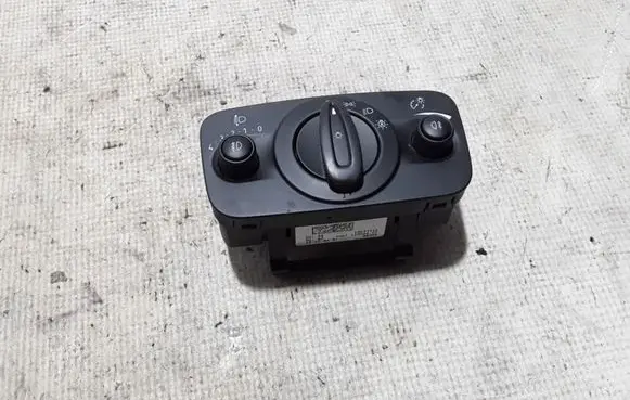 Ford Kuga II Light switch AV6T13A024CC