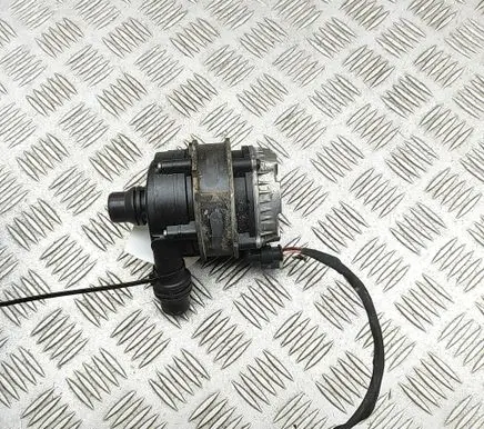 Mercedes-Benz C W205 Electric auxiliary coolant/water pump A0005002686 0392024050