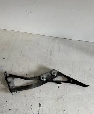 BMW 2 F45 Fender mounting bracket 7297199 10220