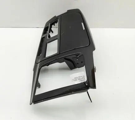 Maserati Levante Other center console (tunnel) element 670043373