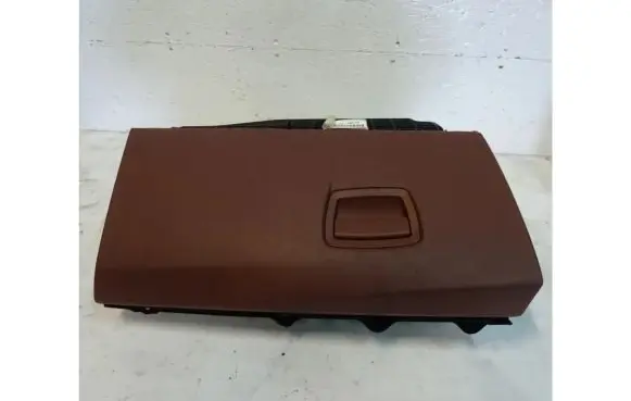 BMW 5 F10 F11 Glove box 9166683