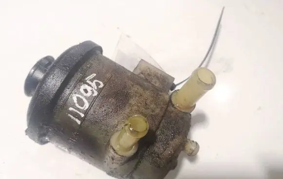 Hyundai Santa Fe Power steering fluid tank/reservoir 