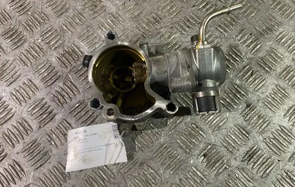 Volvo XC60 Fuel injection high pressure pump 31480558