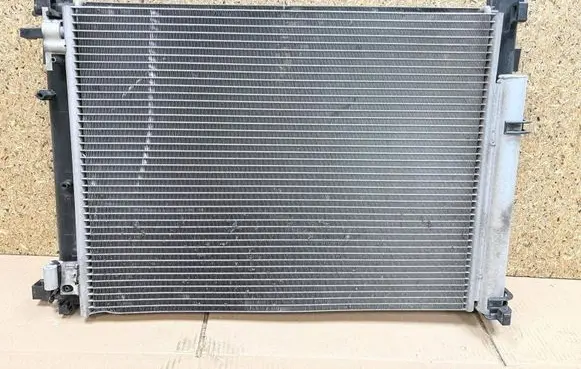 Renault Captur Coolant radiator 214100078R 21410B680B