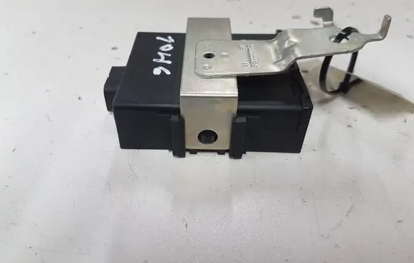 Toyota Avensis T270 Door central lock control unit/module 8974105090 S000003660