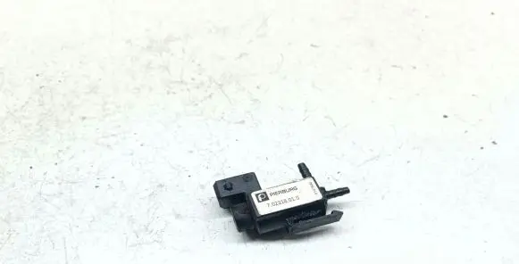 BMW 5 E60 E61 Vacuum valve 70231801