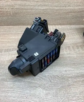 Mercedes-Benz E W210 Light switch 2105451404