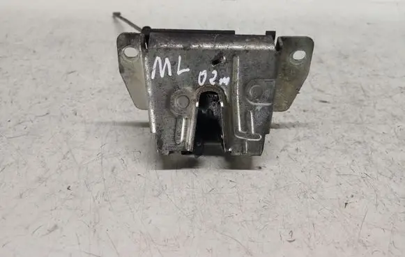 Mercedes-Benz ML W163 Tailgate/trunk/boot lock/catch/latch A1637400235