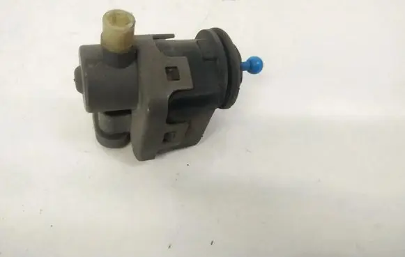 Nissan Primera Headlight level adjustment motor 7700420737