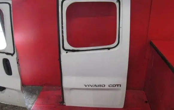 Opel Vivaro Back/rear loading door VIVARODRZWIPT
