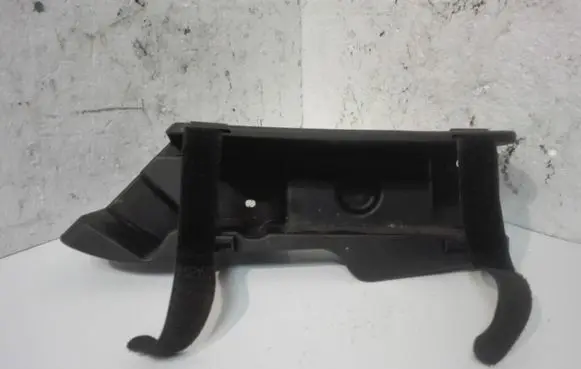 Audi A8 S8 D4 4H Tie down hook / loop 4H0012635