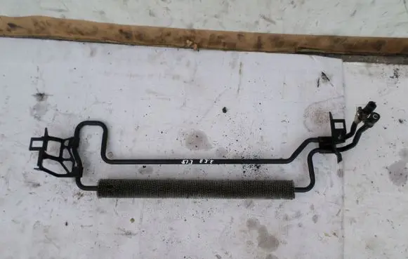 Mercedes-Benz CLS C219 Power steering radiator 
