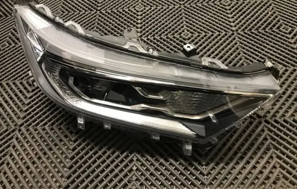 Toyota RAV 4 (XA50) Headlight/headlamp