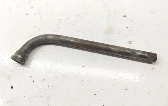Volkswagen PASSAT B6 Wheel nut wrench 4D0012219