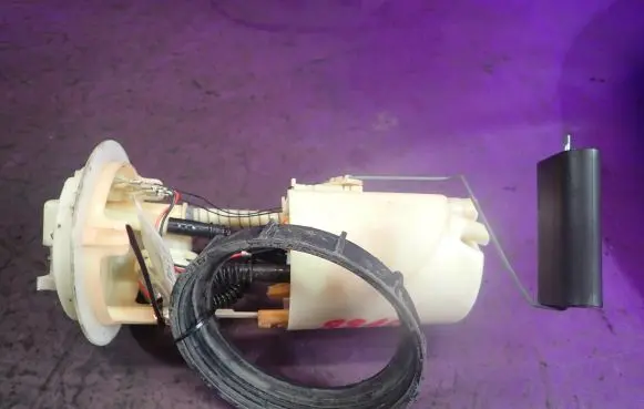 Peugeot 206 CC In-tank fuel pump 9633294680