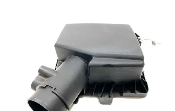 Chevrolet Volt I Air filter box cover 22752969