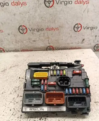 Peugeot 207 Fuse box set 9667199680