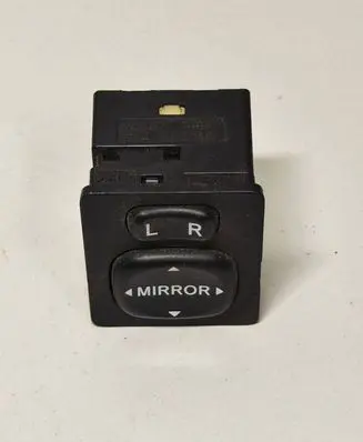 Toyota Avensis Verso Wing mirror switch 769746B 183574