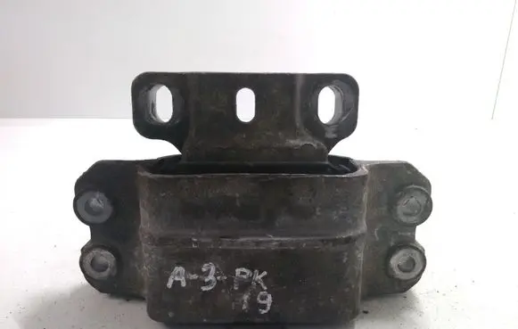 Audi A3 S3 8P Engine mount bracket 1K0199555