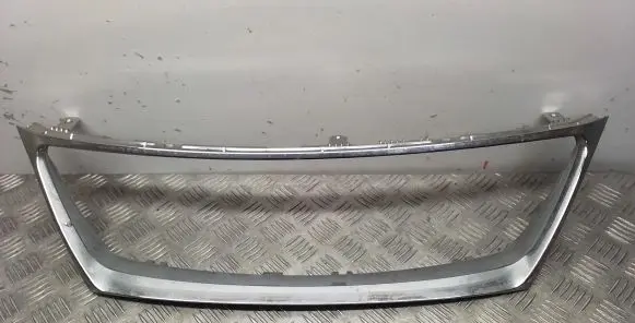 Lexus IS 220D-250-350 Front grill 5271153010