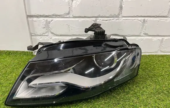 Audi A4 S4 B8 8K Headlight/headlamp 8K0941003C 0301240271