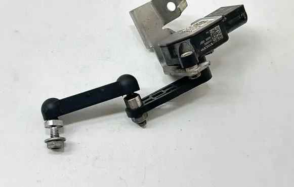 Volvo XC60 Headlight/headlamp level sensor 32246992 A426S 20363