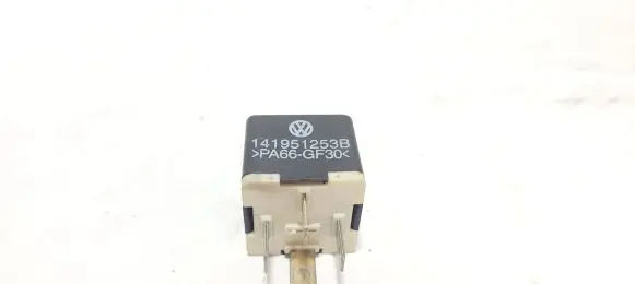 Volkswagen PASSAT B5.5 Other relay 141951253B