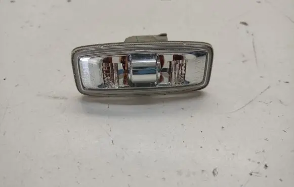 Nissan Murano Z50 Front fender indicator light A045053