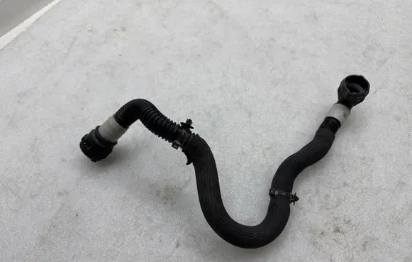 Tesla Model Y Engine coolant pipe/hose 107759400C
