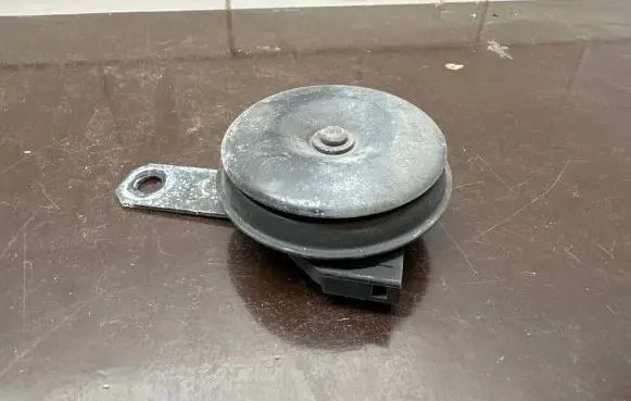 Toyota Prius (XW20) Horn signal 8652028180