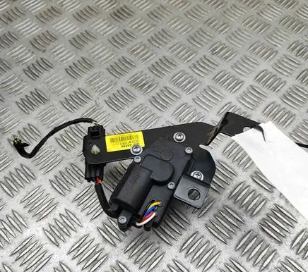 BYD Atto 3 Coolant heater EM2E8101940 SC2EM8101950