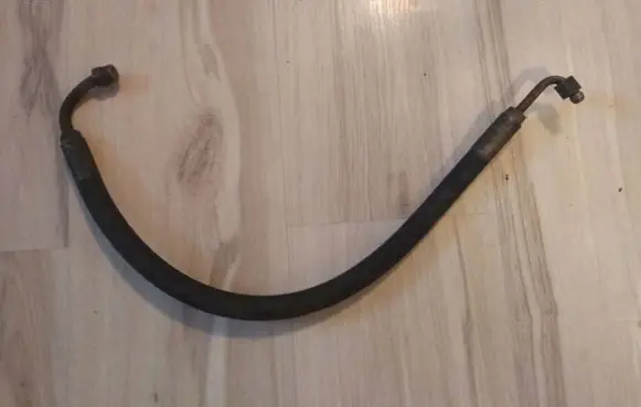Mercedes-Benz 200 300 W123 Power steering hose/pipe/line