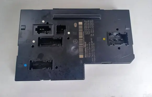 Mercedes-Benz E C207 W207 SAM control unit A2129009622-MERC 2129009622