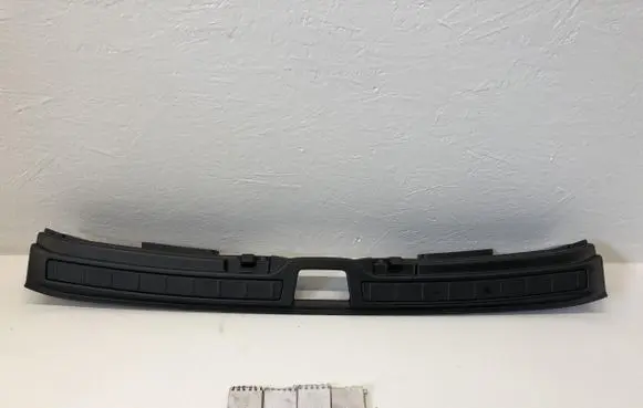 Volvo XC40 Trunk/boot sill cover protection 31440884