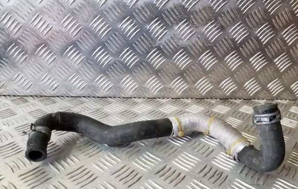 Infiniti FX Engine coolant pipe/hose