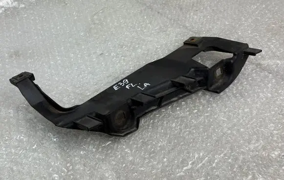 BMW 5 E39 Headlight/headlamp mounting bracket 153724 15372400