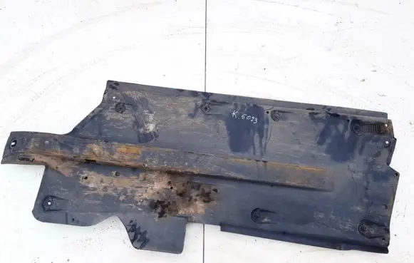Seat Ibiza IV (6J,6P) Engine splash shield/under tray 6q0825201h