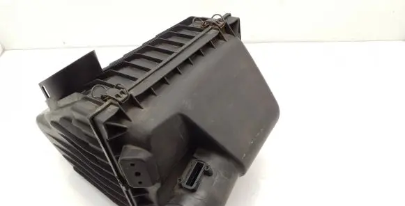 Dodge Nitro Air filter box 04880267AB