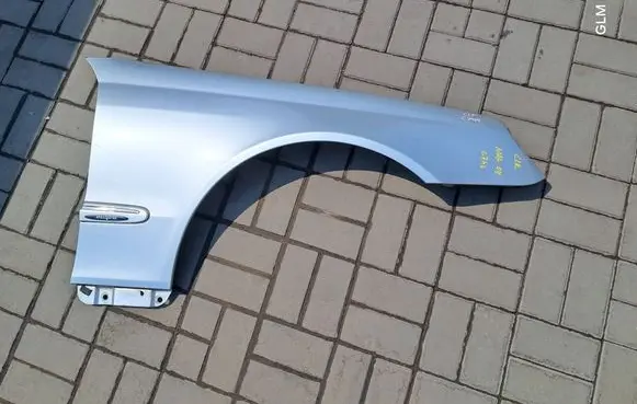 Mercedes-Benz CLK A209 C209 Fender