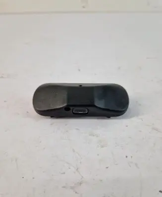Windshield washer spray nozzle