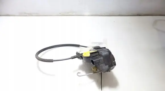 Opel Insignia A Front door lock