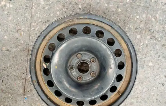 Volkswagen Tiguan R13 steel rim 