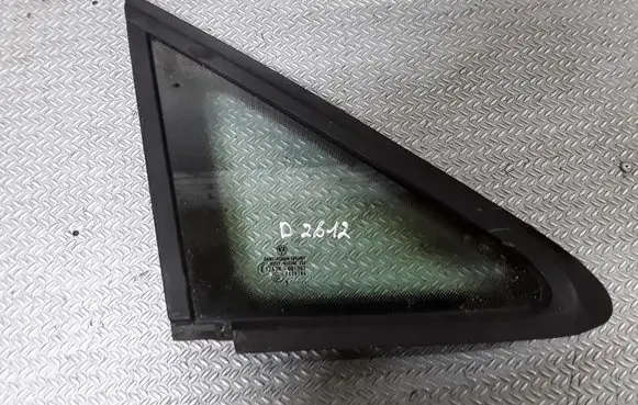 Volkswagen Caddy Front door vent window glass four-door 