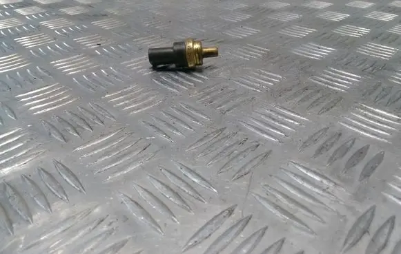 Coolant temperature sensor